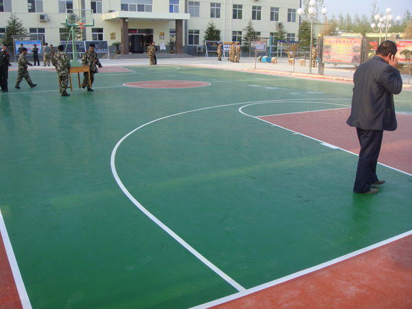 成武武警中隊(duì)籃球場(chǎng) 
